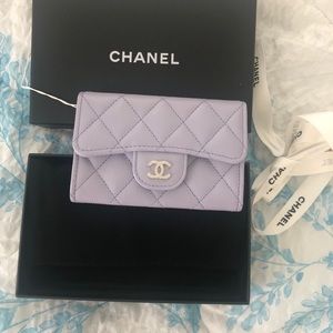 ❌SOLD❌21K CHANEL light purple flap cardholder